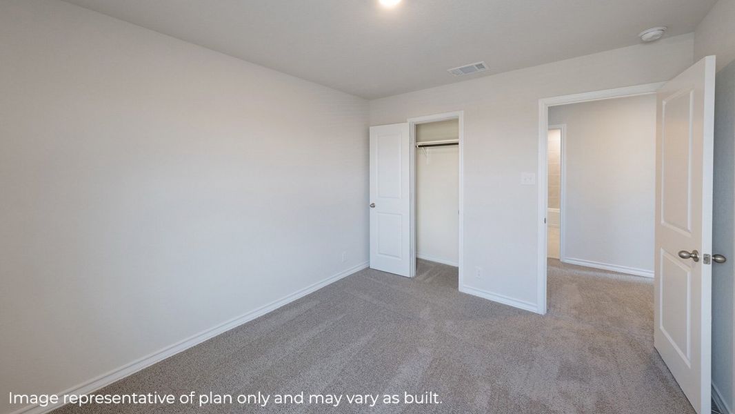 Representative unfurnished interior of a home built from the X35K - THE KENDALL by D.R. Horton in Abbey Glen, Lubbock (Image 15).