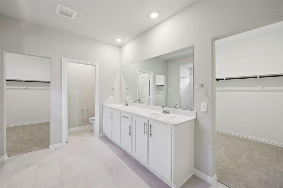 Photo is not of the actual home, but is an inspirational photo of builder’s model home and may depict options, furnishings, and/or decorator features that are not included.