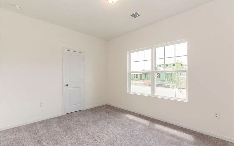 Spacious, unfurnished interior of a new home in Brooklands, Hutto (Image 20).