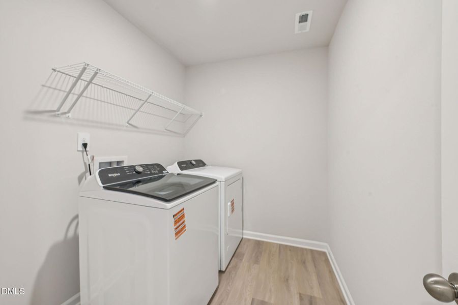 36-web-or-mls-Raleigh - Oak Manor - 133