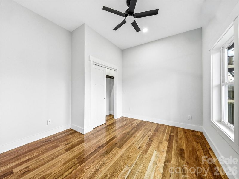 Spacious, unfurnished interior of a new home in , Asheville (Image 40).