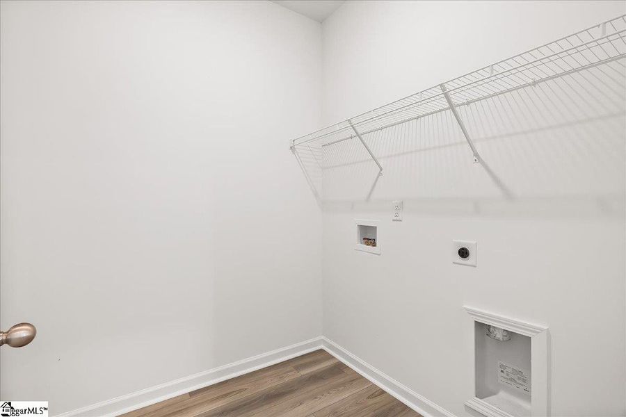 Spacious, unfurnished interior of a new home in Lynbrook, Boiling Springs (Image 20). Spacious, unfurnished interior of a new home in Lynbrook, Boiling Springs (Image 20).