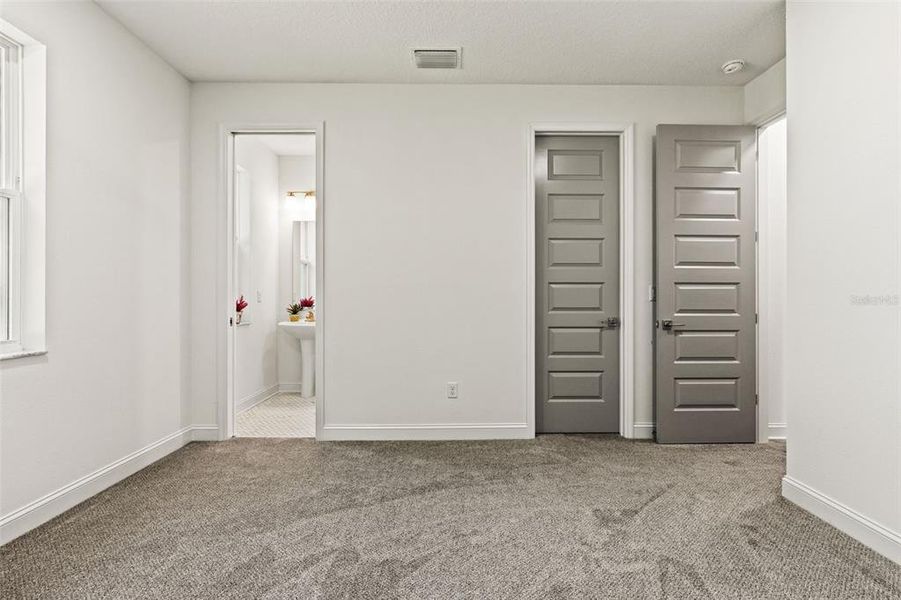 Spacious, unfurnished interior of a new home in , Lecanto (Image 23).