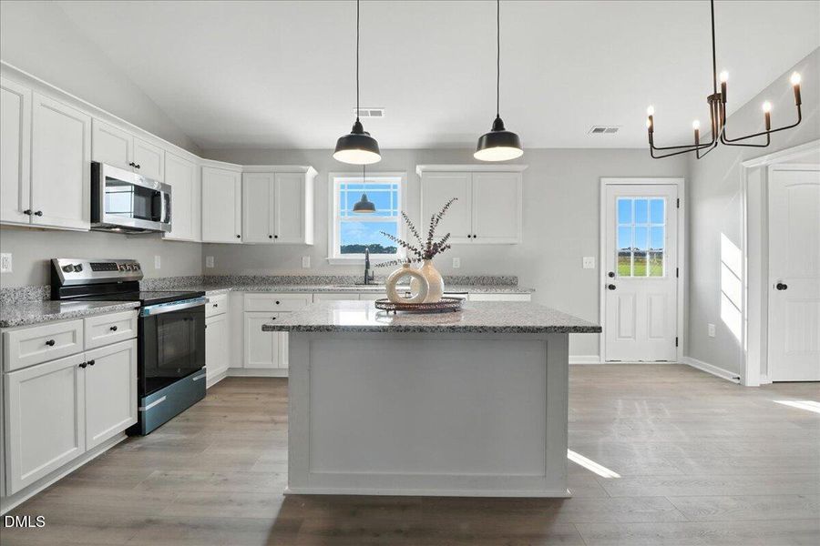 12-129 Grace Pond Ave-12