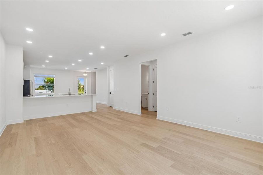 Spacious, unfurnished interior of a new home in Palmera at Wellen Park, North Port (Image 15).