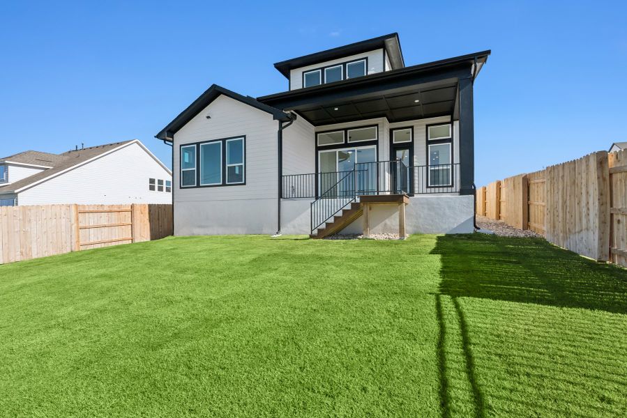 Representative exterior details of a home built from the The Violet by David Weekley Homes in Headwaters 50' - Executive Series, Dripping Springs (Image 3).