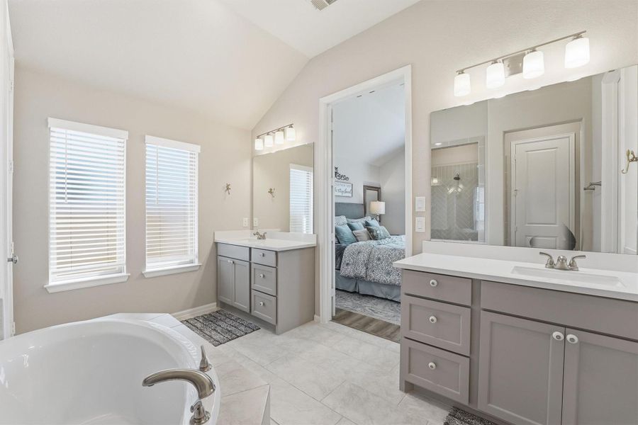 Primary en-suite with seperate tub and shower