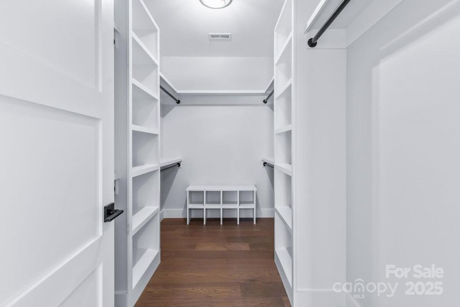 Primary suite closet