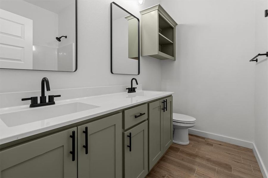 Furnished interior view inside a new home in , Lindale (Image 9).