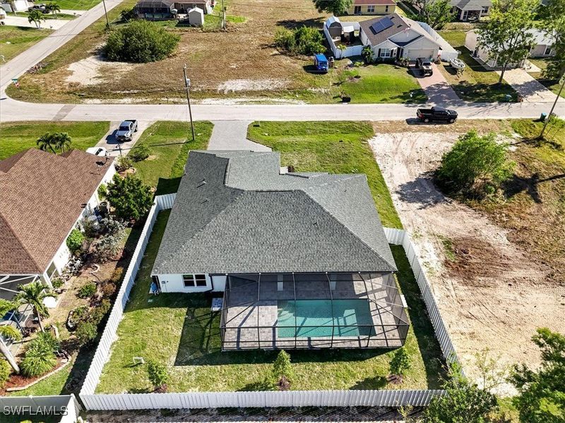 Image 40 of a home in Cape Coral.