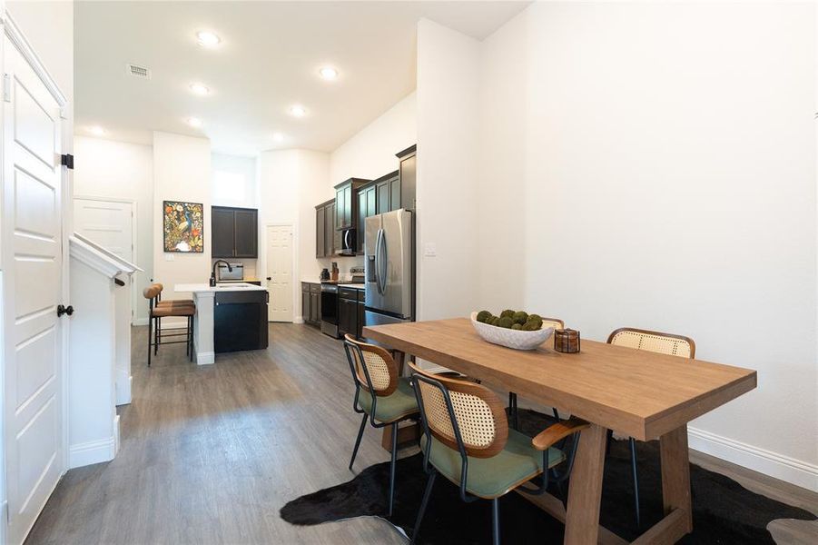 Furnished interior view inside a new home in , Irving (Image 23).