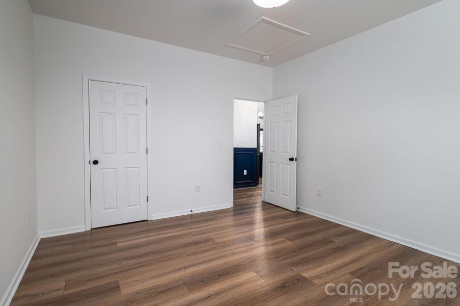 Spacious, unfurnished interior of a new home in , Shelby (Image 38).