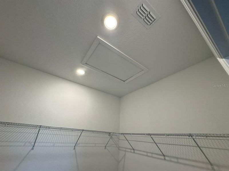 Spacious, unfurnished interior of a new home in , Davenport (Image 23).