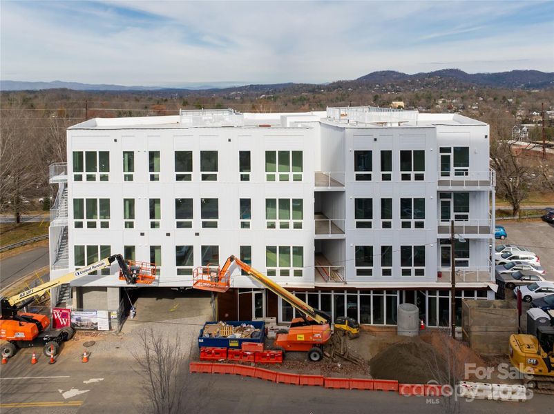 Condo located in Asheville, NC showcasing its design and architecture (Image 4).