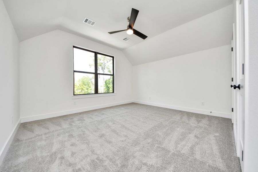 Spacious, unfurnished interior of a new home in Caywood Place, Houston (Image 37). Spacious, unfurnished interior of a new home in Caywood Place, Houston (Image 37).