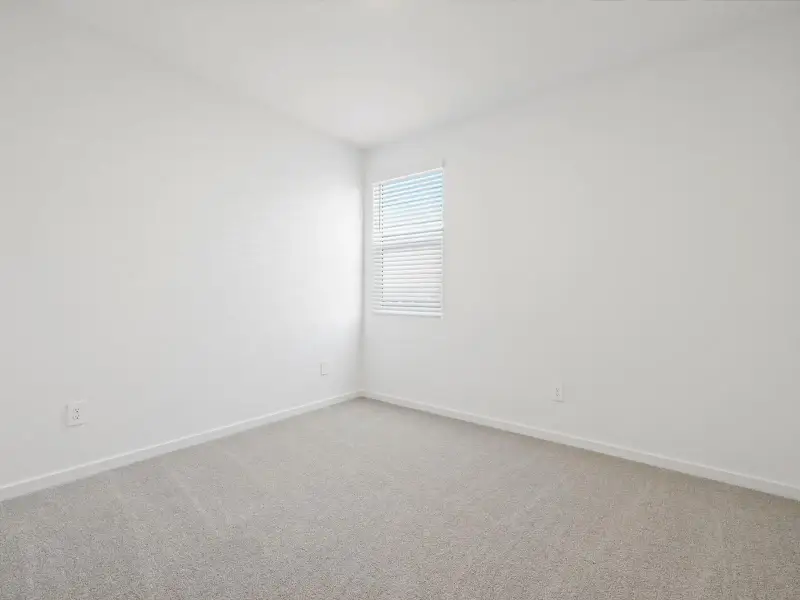 Spacious, unfurnished interior of a new home in Paloma Creek - Estate Series, Surprise (Image 14).