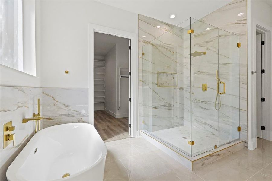 Furnished interior view inside a new home in , Dallas (Image 6).