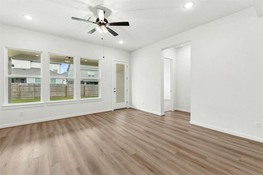 Spacious, unfurnished interior of a new home in University Heights, Round Rock (Image 25). Spacious, unfurnished interior of a new home in University Heights, Round Rock (Image 25).