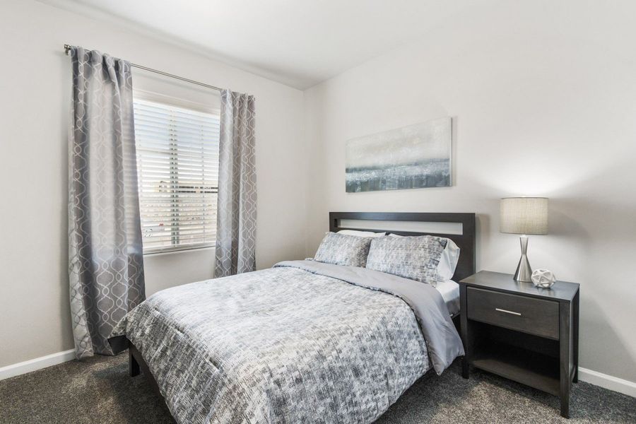 Representative furnished interior of a home built from the Valencia by Hakes Brothers in Hillside Park, El Paso (Image 34).