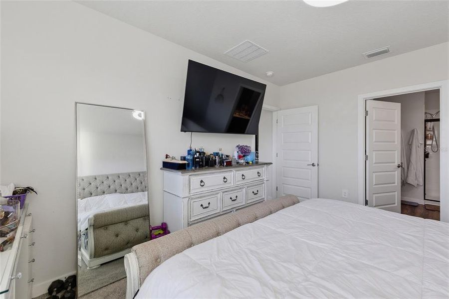 Furnished interior view inside a new home in , Bradenton (Image 8).