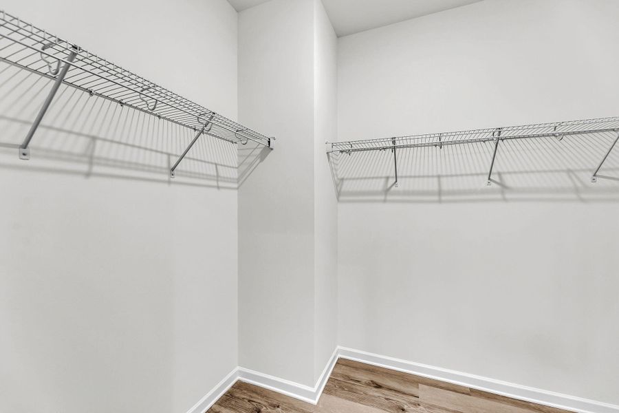 Spacious, unfurnished interior of a new home in , Charleston (Image 18).