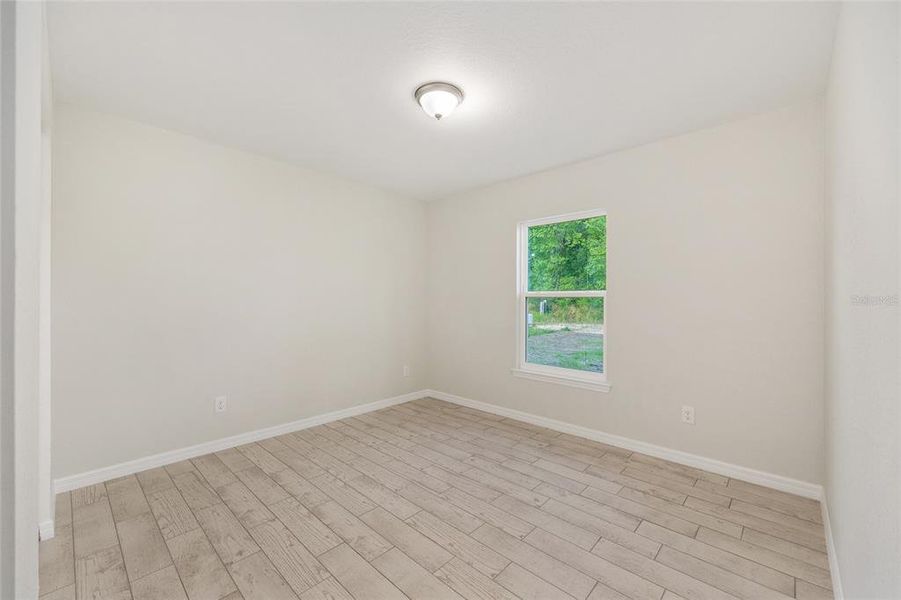 Spacious, unfurnished interior of a new home in , Ocala (Image 25).