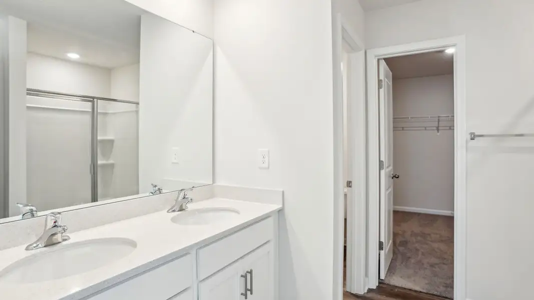Furnished interior view inside a new home in Valleywood Farms, Waynesville (Image 4).