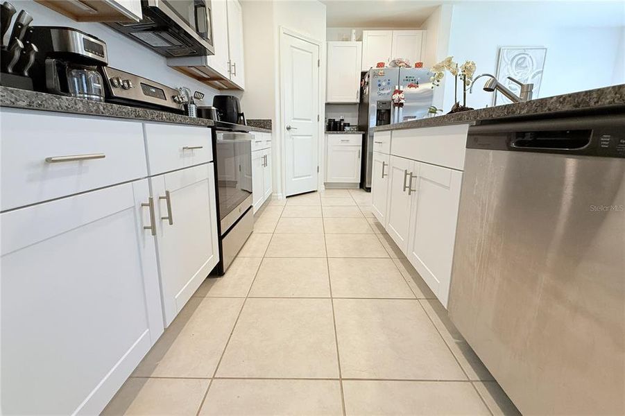 Furnished interior view inside a new home in , Lutz (Image 19). Furnished interior view inside a new home in , Lutz (Image 19).