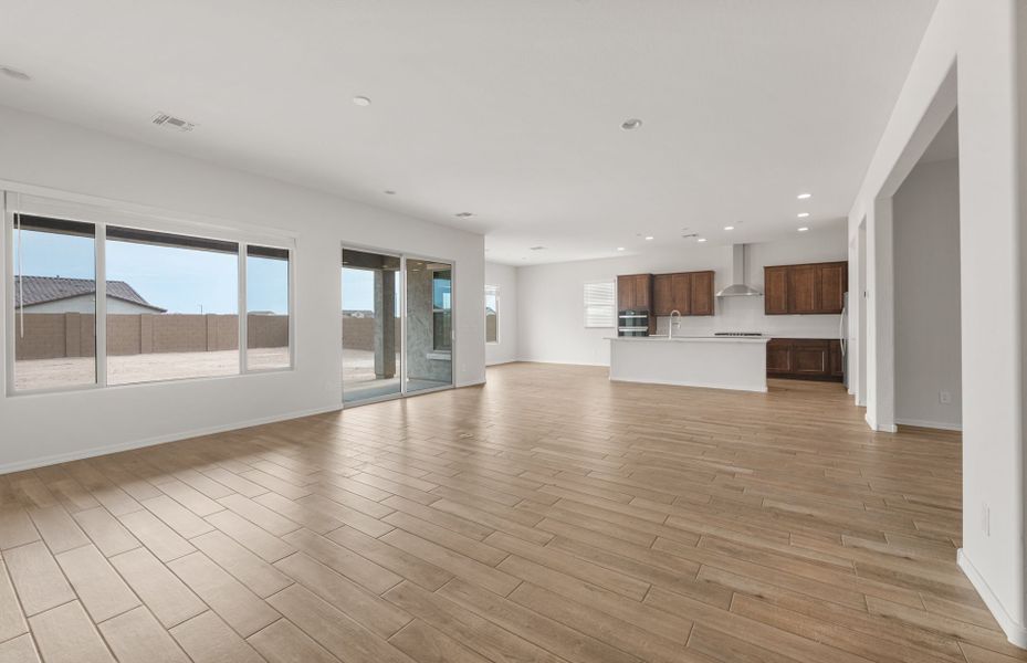 Spacious, unfurnished interior of a new home in Sun City Anthem at Merrill Ranch, Florence (Image 26). Spacious, unfurnished interior of a new home in Sun City Anthem at Merrill Ranch, Florence (Image 26).