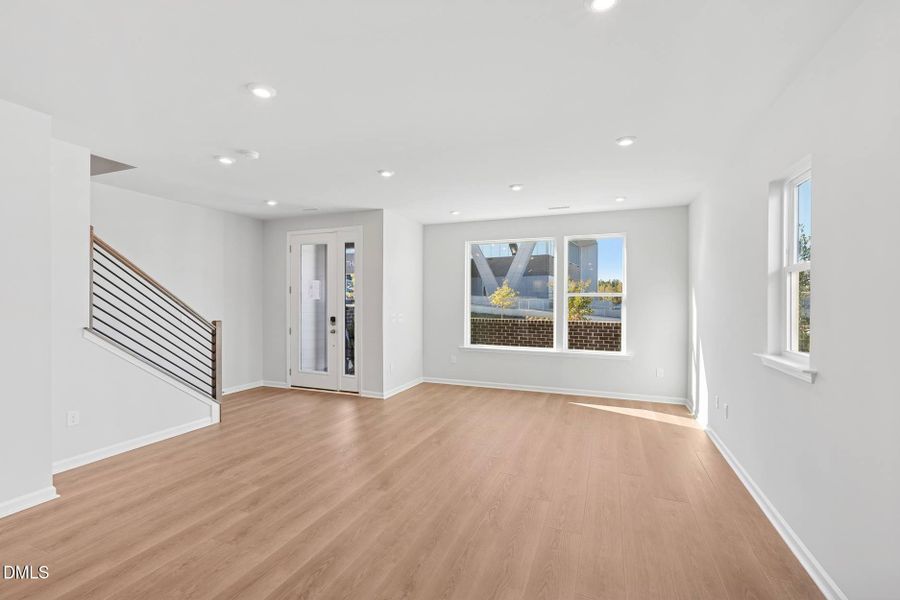 Open 1st Floor Open 1st Floor