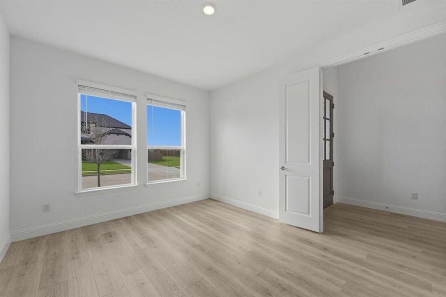 1422 Victory Terrace ~ Ready Now