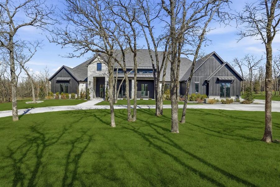 Front exterior of a new home in , Weatherford, TX, highlighting curb appeal (Image 21). Front exterior of a new home in , Weatherford, TX, highlighting curb appeal (Image 21).