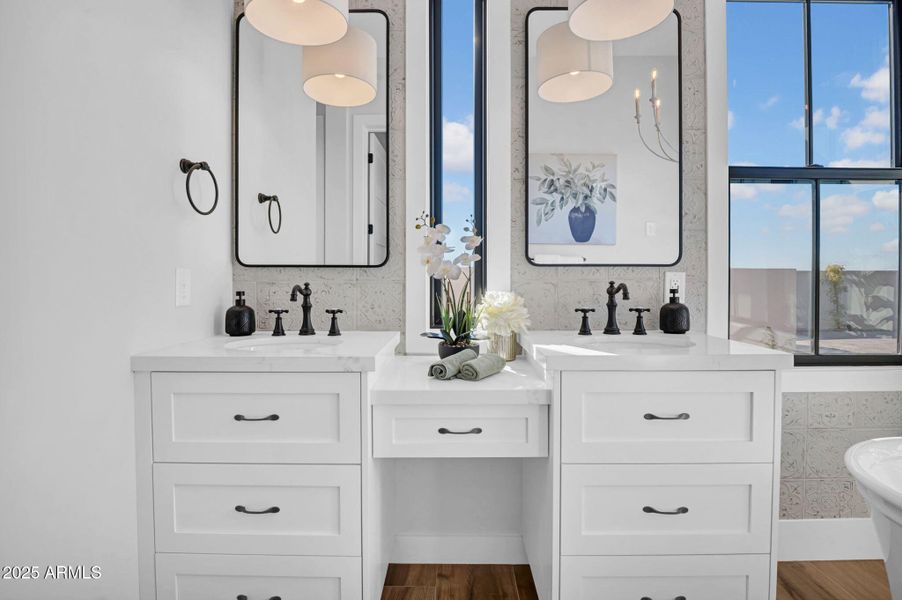 Primary Suite Primary Suite