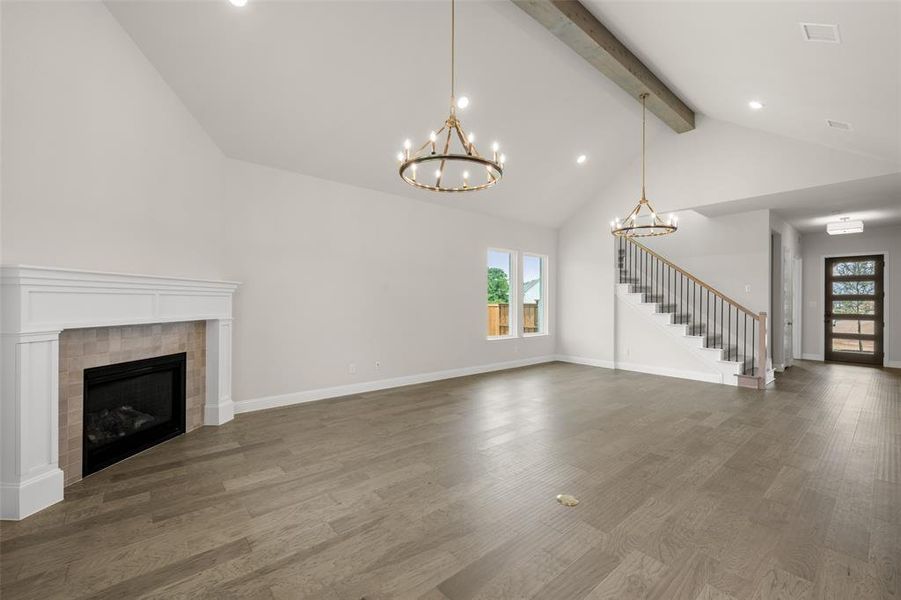 2300 KNapp- Living Room-2 2300 KNapp- Living Room-2