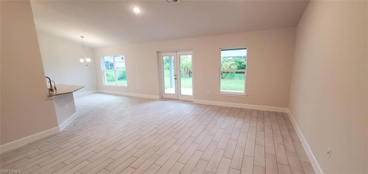 Spacious, unfurnished interior of a new home in Lehigh Acres, Lehigh Acres (Image 7).