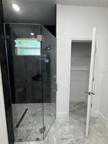 Image 28 of a home in .