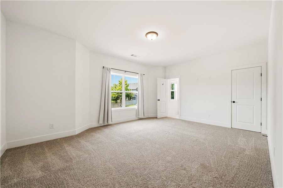 Spacious, unfurnished interior of a new home in , Cartersville (Image 32). Spacious, unfurnished interior of a new home in , Cartersville (Image 32).