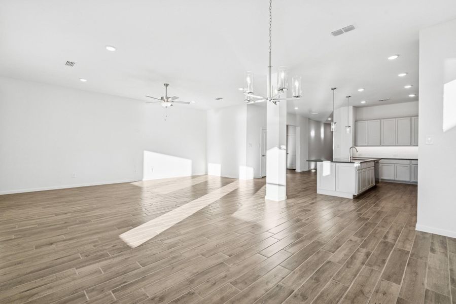 Spacious, unfurnished interior of a new home in Oakwood Estates, Waller (Image 36). Spacious, unfurnished interior of a new home in Oakwood Estates, Waller (Image 36).