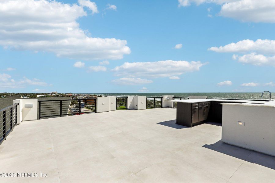 Exterior details and patio area of a home in , Jacksonville Beach (Image 30).