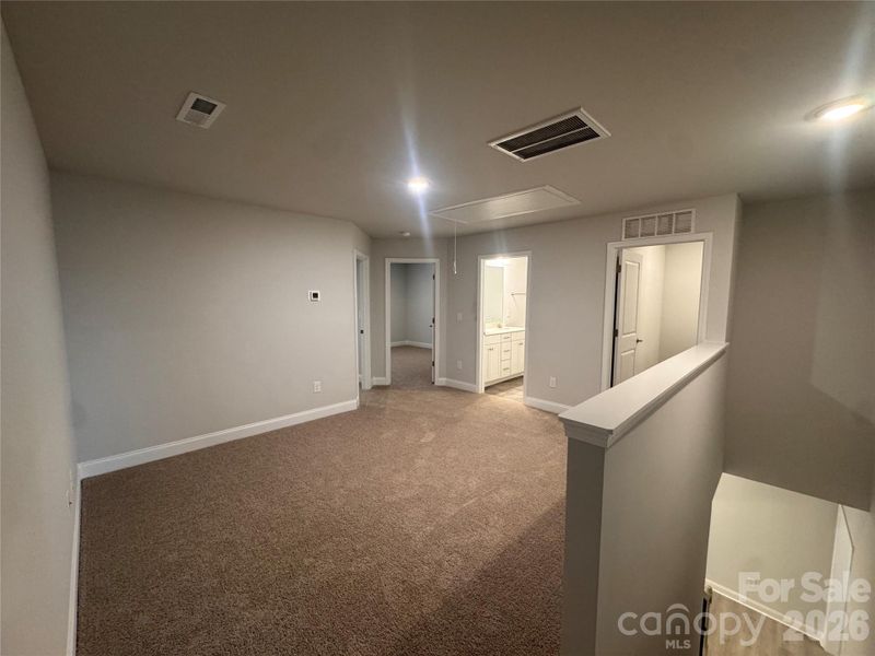 Spacious, unfurnished interior of a new home in Pine Trace, Gastonia (Image 15).