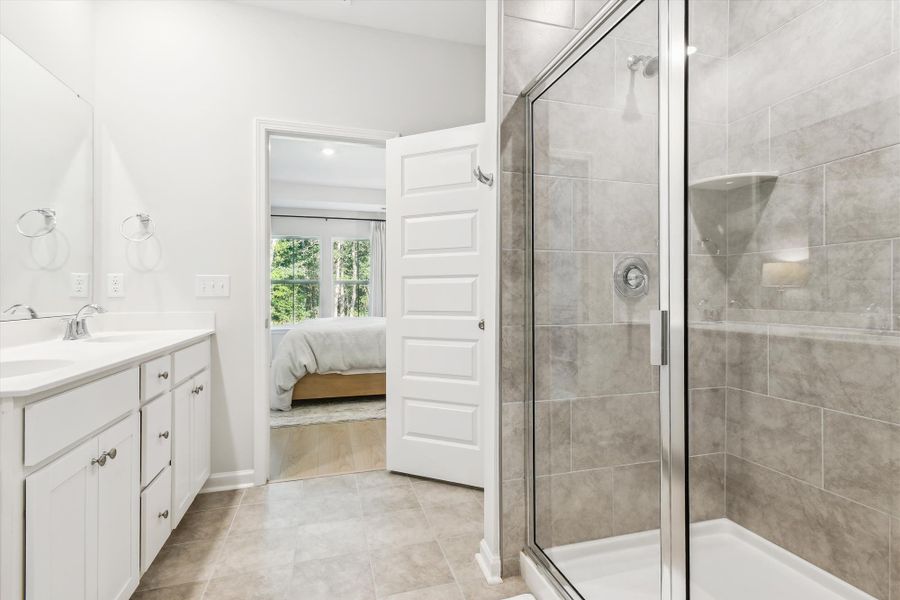 Furnished interior view inside a new home in Saint John's Lake: Arbor Collection, Johns Island (Image 17).