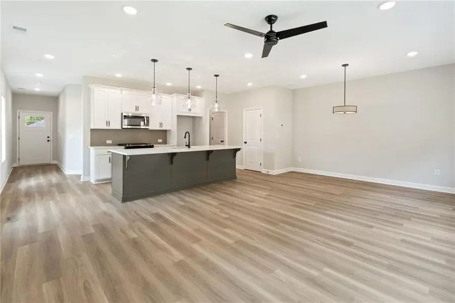 Spacious, unfurnished interior of a new home in Wildwood Place, Powder Springs (Image 5). Spacious, unfurnished interior of a new home in Wildwood Place, Powder Springs (Image 5).