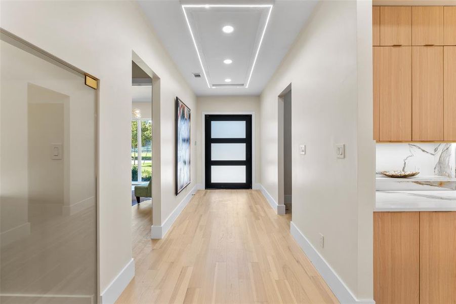 Spacious, unfurnished interior of a new home in , Dallas (Image 20). Spacious, unfurnished interior of a new home in , Dallas (Image 20).