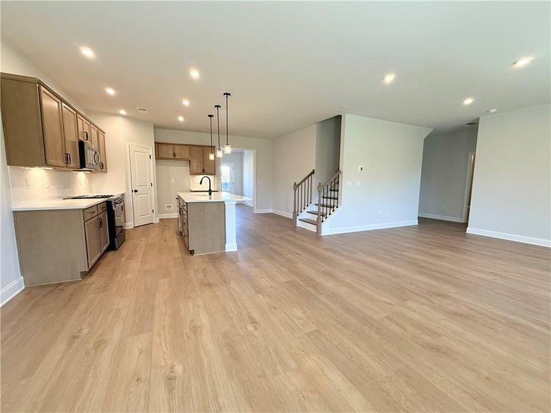 Spacious, unfurnished interior of a new home in Berkeley Mill, Cumming (Image 10).
