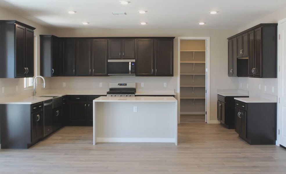 Furnished interior view inside a new home in Las Barrancas, Yuma (Image 4). Furnished interior view inside a new home in Las Barrancas, Yuma (Image 4).