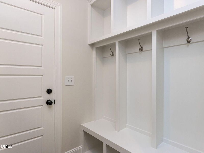 015-1280x960-owners-entrance 015-1280x960-owners-entrance