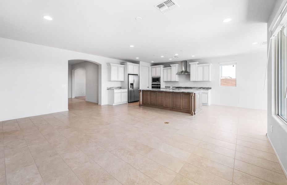 Spacious, unfurnished interior of a new home in Sun City Anthem at Merrill Ranch, Florence (Image 27). Spacious, unfurnished interior of a new home in Sun City Anthem at Merrill Ranch, Florence (Image 27).