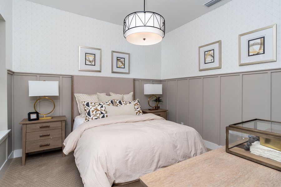 Representative furnished interior of a home built from the Harper - Hidden Creek by MasterCraft Builder Group in SilverLeaf, St. Augustine (Image 10).