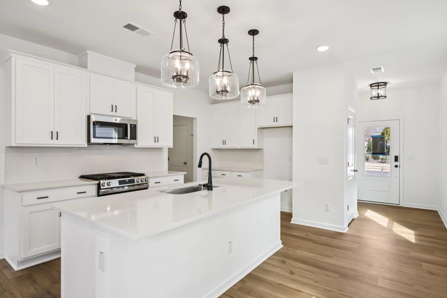 Kitchen featuring the AW Collection® Harmony - Smooth finishes and classic touches shine. Kitchen featuring the AW Collection® Harmony - Smooth finishes and classic touches shine.