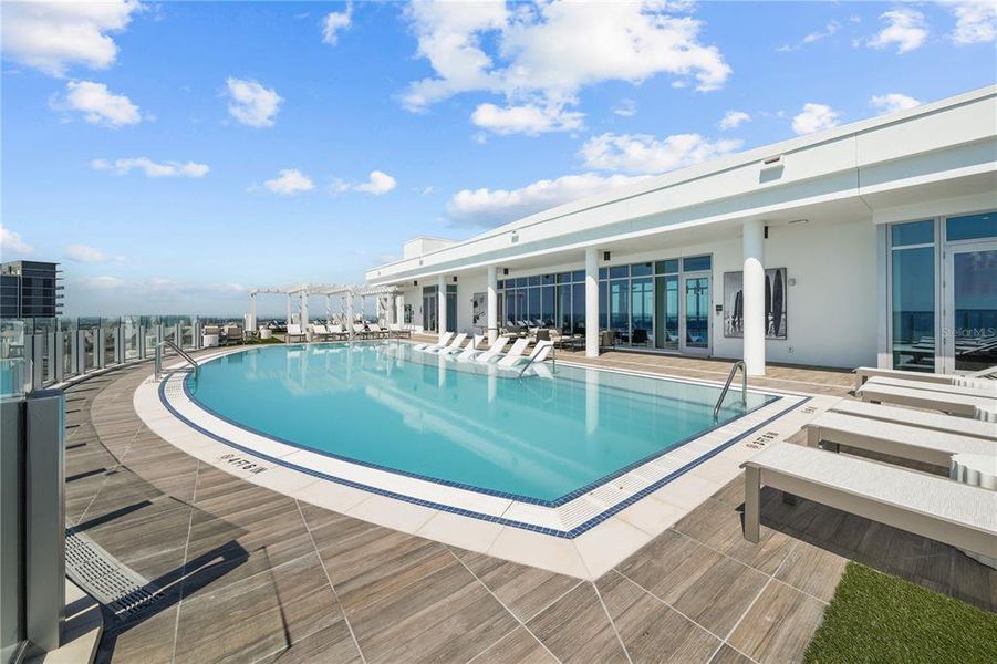 Image 90 of a home in Altura Bayshore. Image 90 of a home in Altura Bayshore.